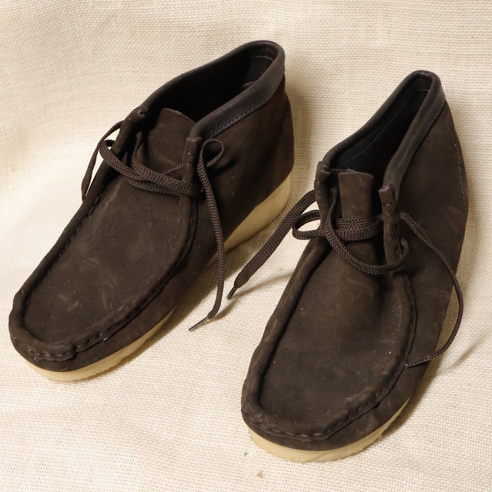 Clarks Brown Suede Chukka Boots with Crepe Sole